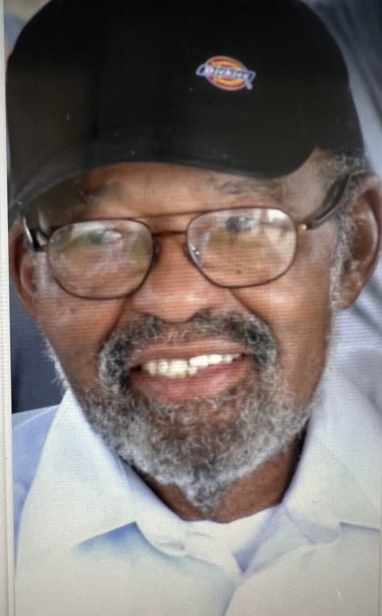 Profile photo of Edison Clemons