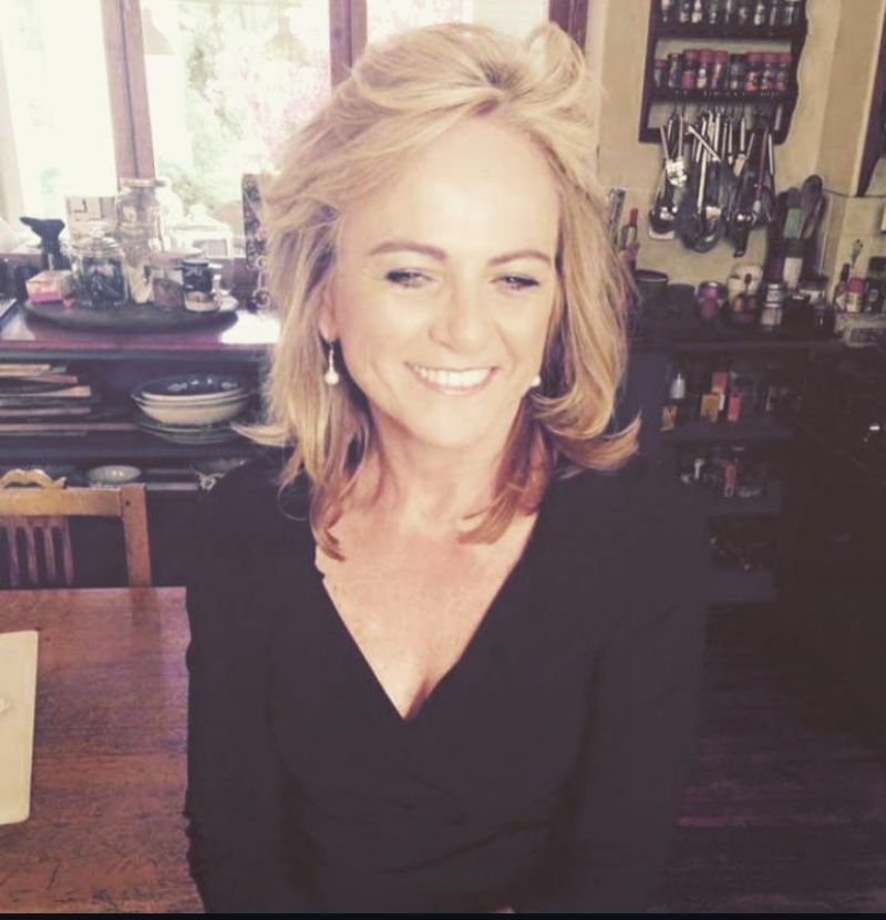 Profile photo of Leigh Holloway