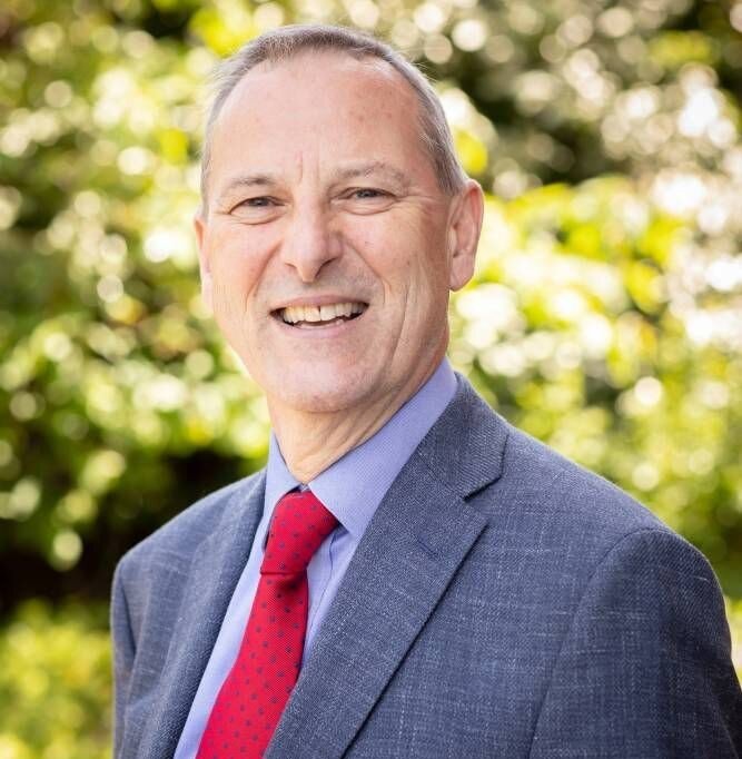 Profile photo of Peter Douglas Langdon Latham