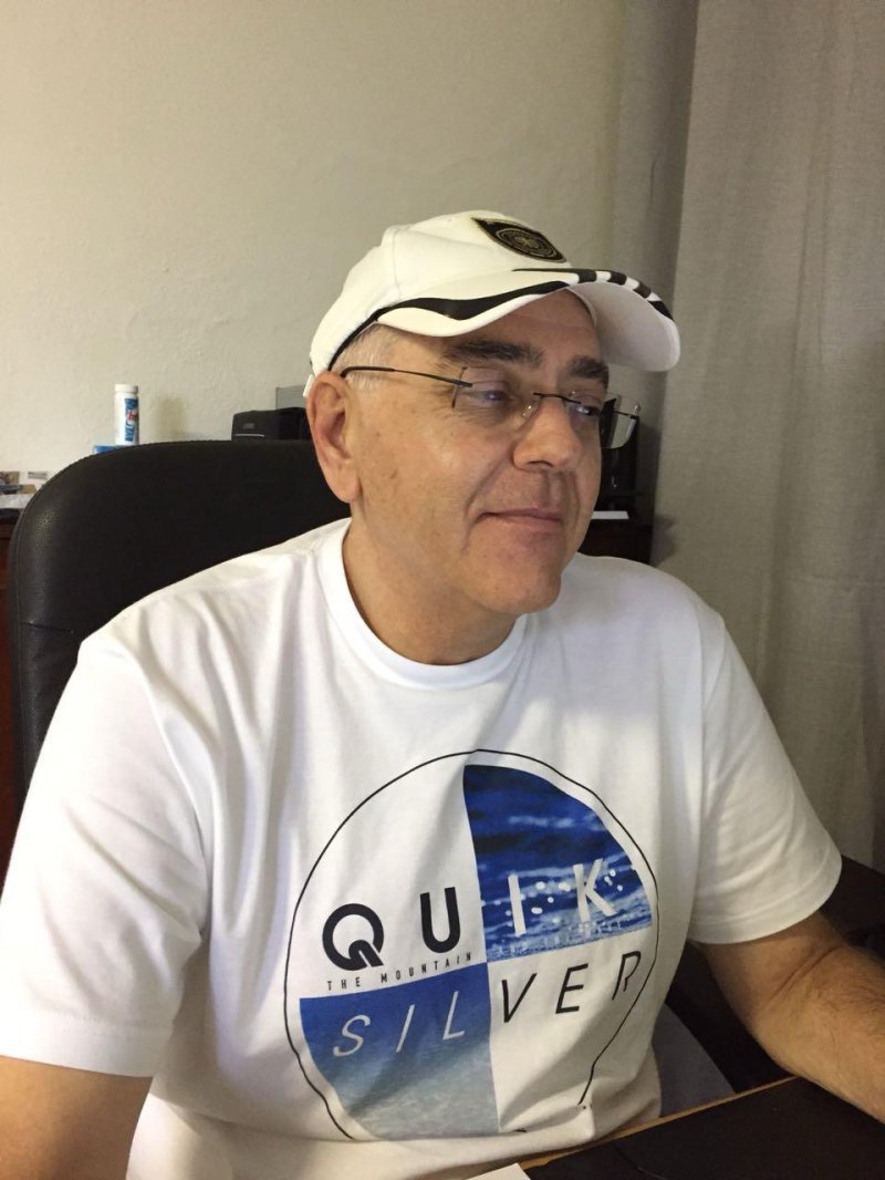 Profile photo of Dean Ponelis